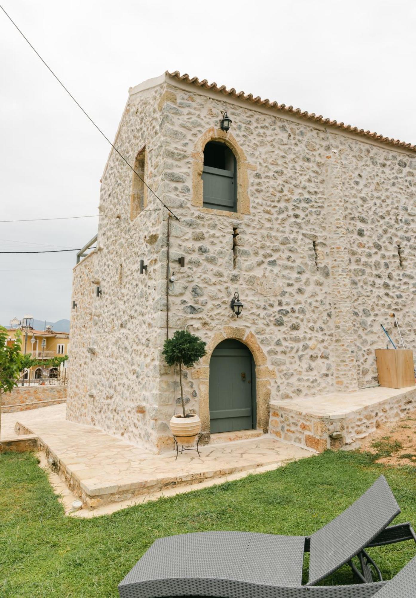 La Tore Di Montenegro Gythio Luaran gambar